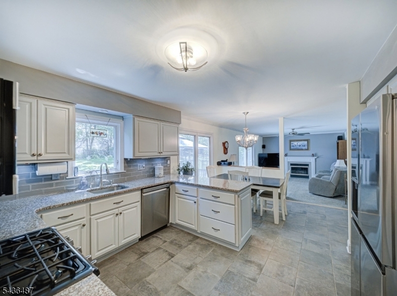 9 Chestnut Pl