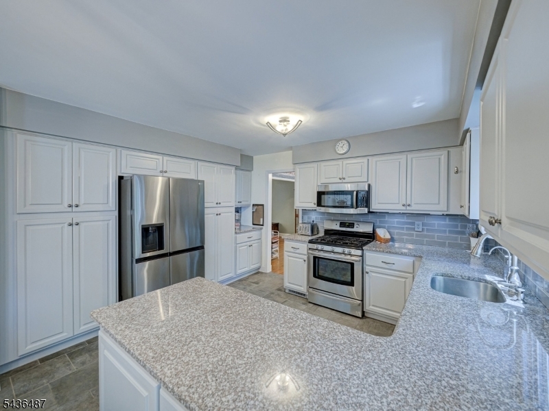 9 Chestnut Pl