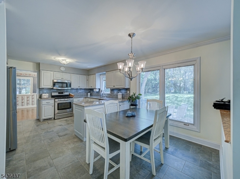 9 Chestnut Pl