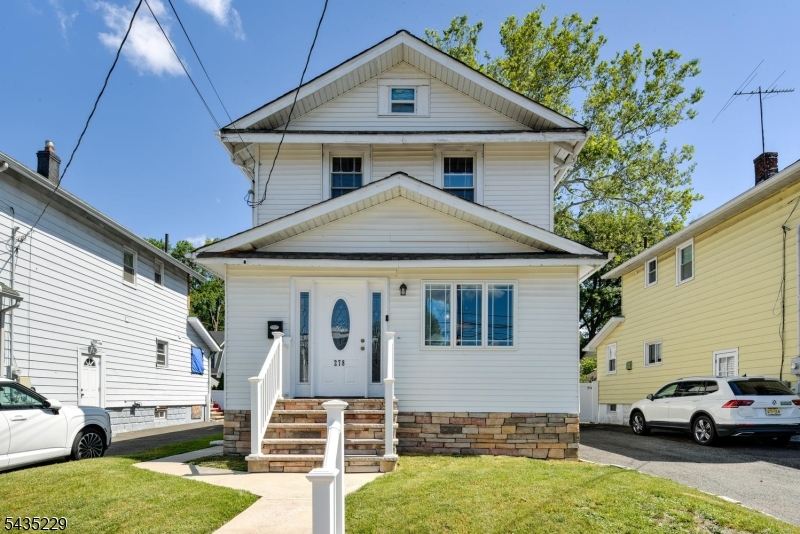 278 Centre St