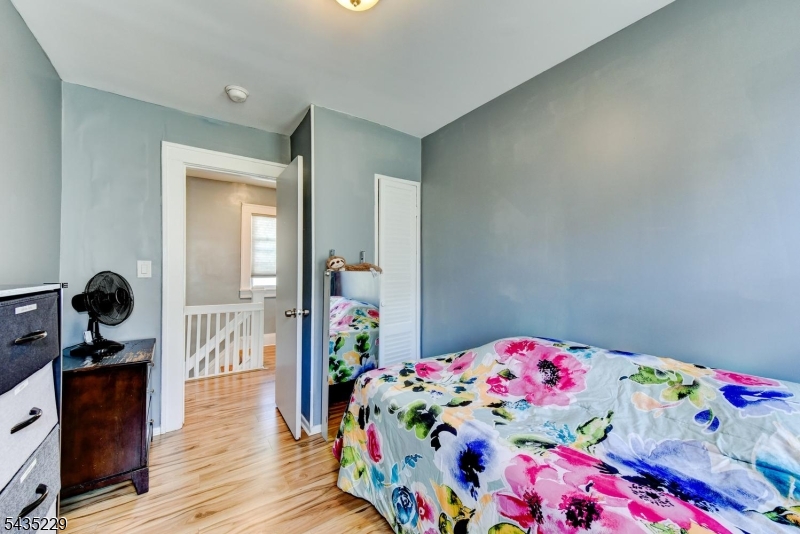 278 Centre St