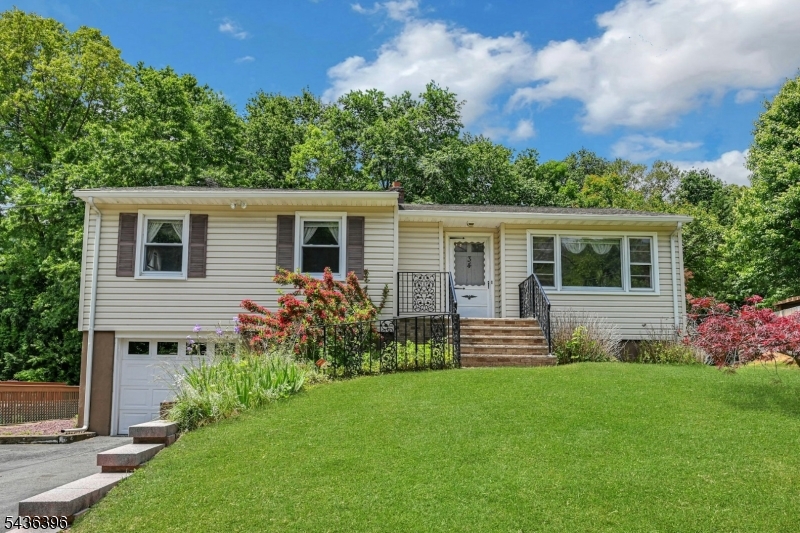 34 Sanders Rd