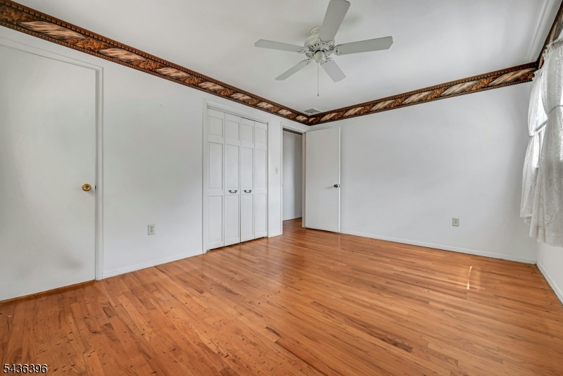 34 Sanders Rd