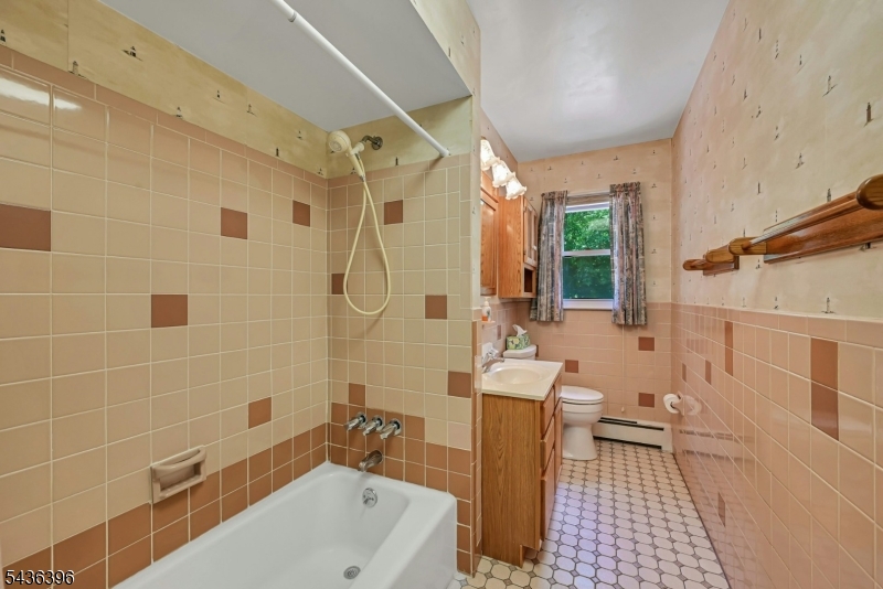 34 Sanders Rd