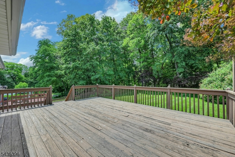 34 Sanders Rd