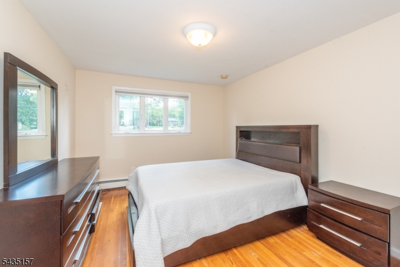 68 Mandeville Dr