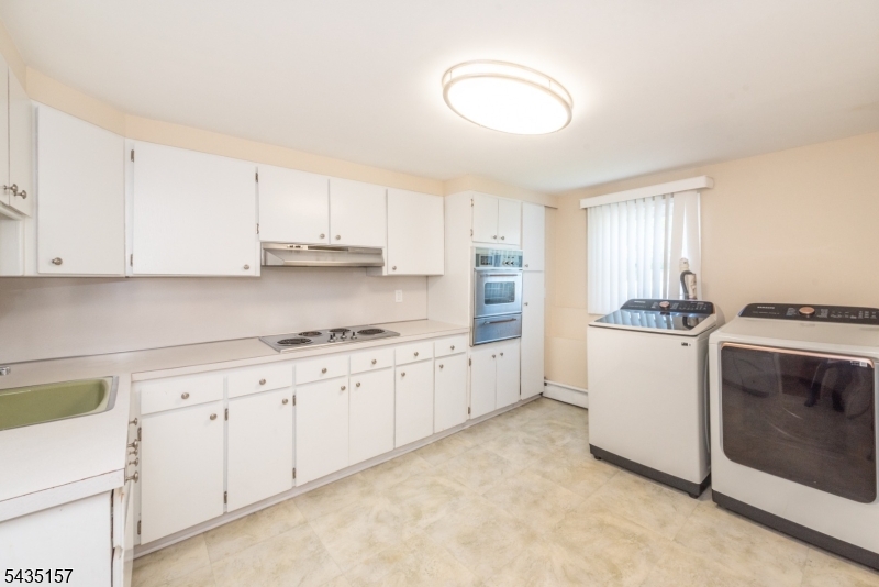 68 Mandeville Dr