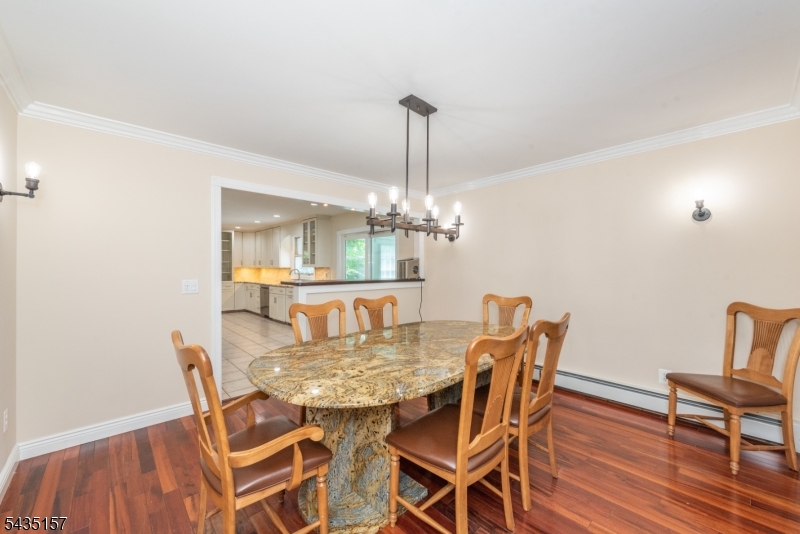68 Mandeville Dr