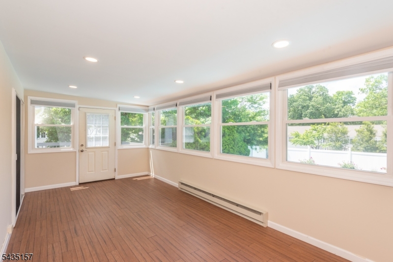 68 Mandeville Dr