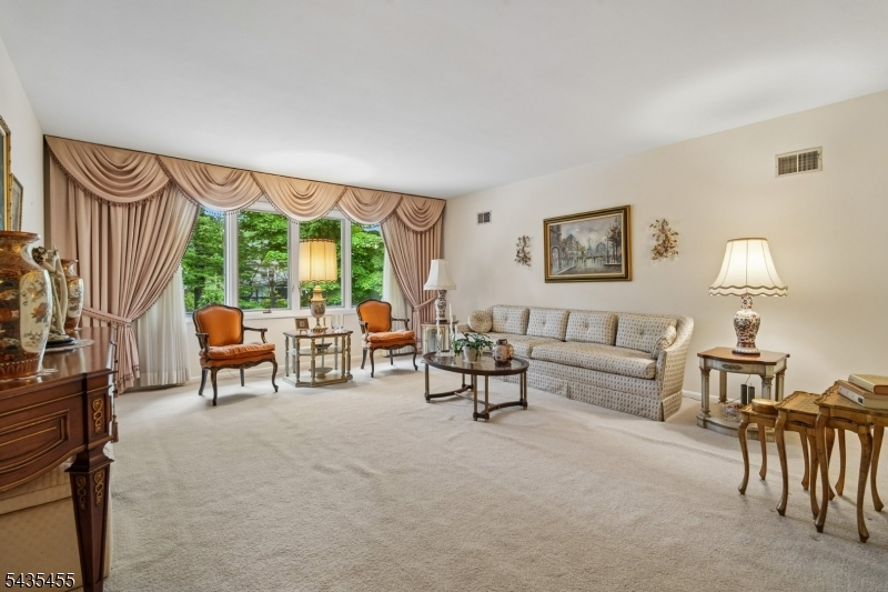 107 Arverne Rd