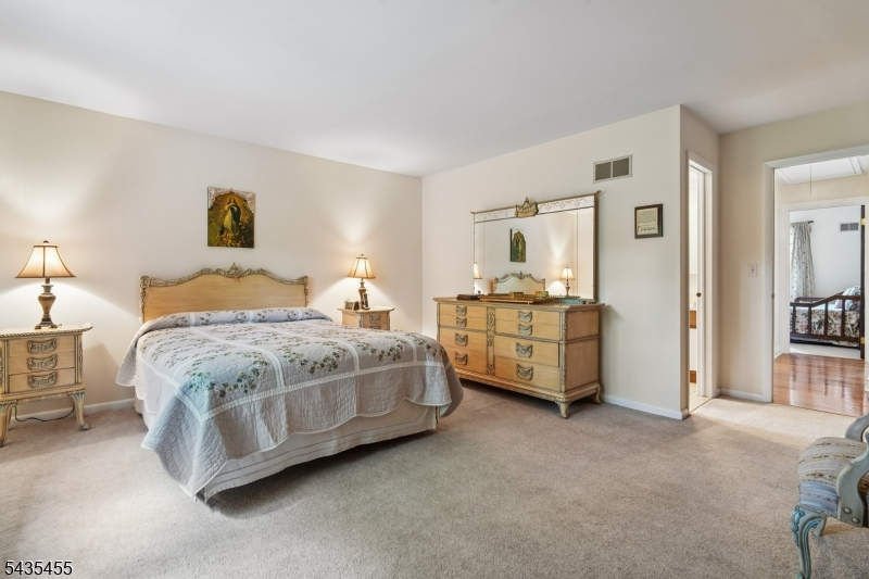 107 Arverne Rd