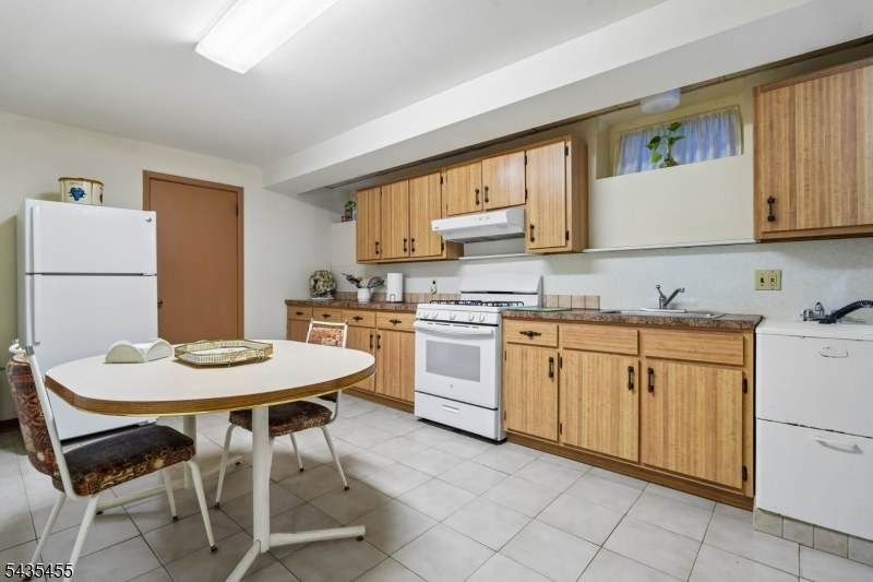 107 Arverne Rd