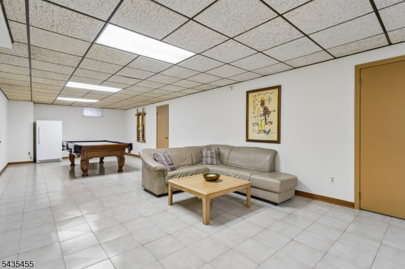 107 Arverne Rd