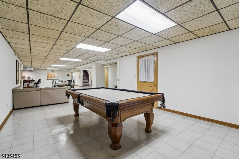 107 Arverne Rd