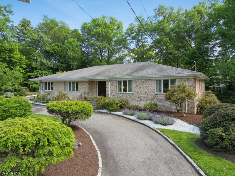 107 Arverne Rd