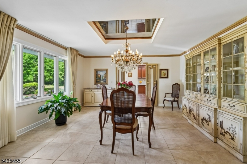 107 Arverne Rd