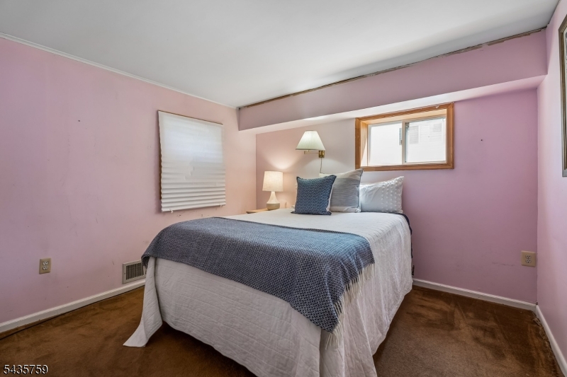 10 Whitman St