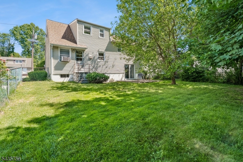 10 Whitman St