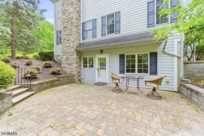 4 Windemere Way