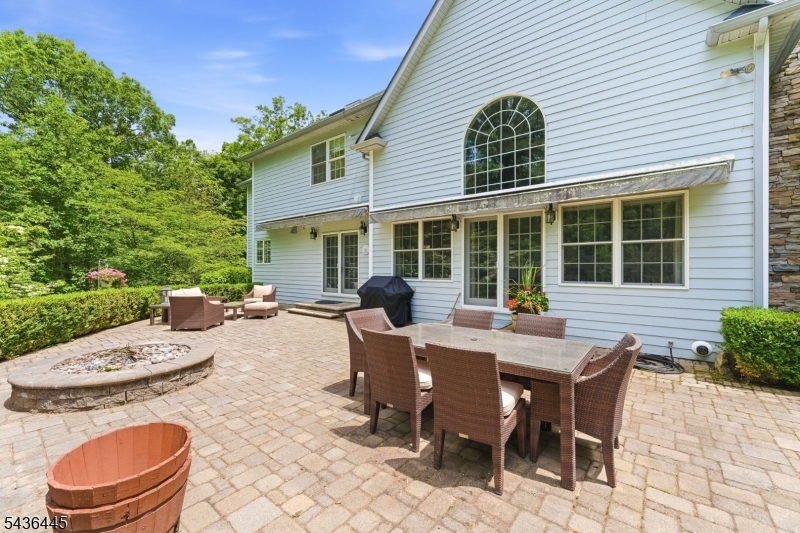 4 Windemere Way