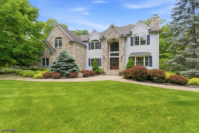 4 Windemere Way