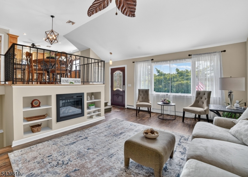1 Lincoln Ave