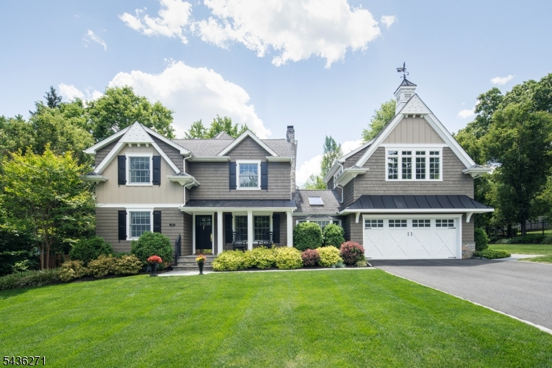 26 Longview Ave