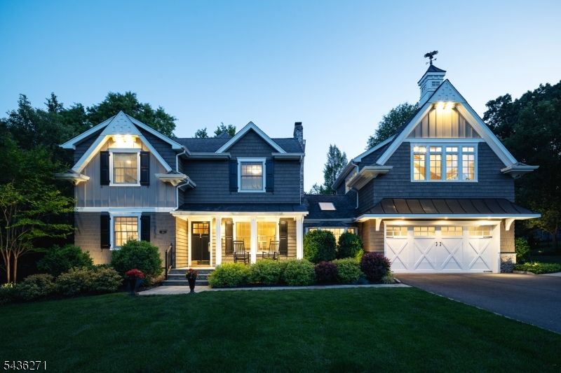 26 Longview Ave