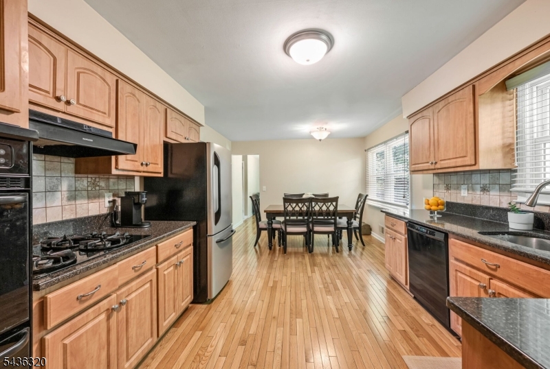 37 Wolfe Dr