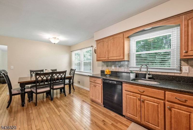 37 Wolfe Dr