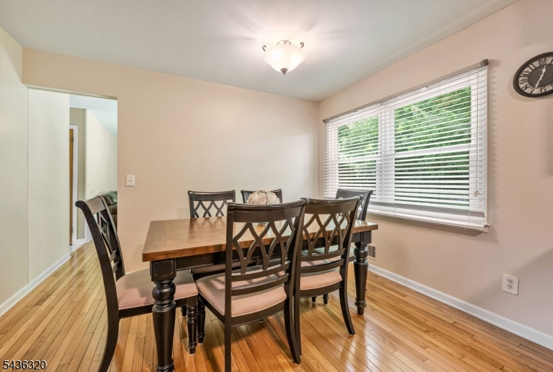 37 Wolfe Dr
