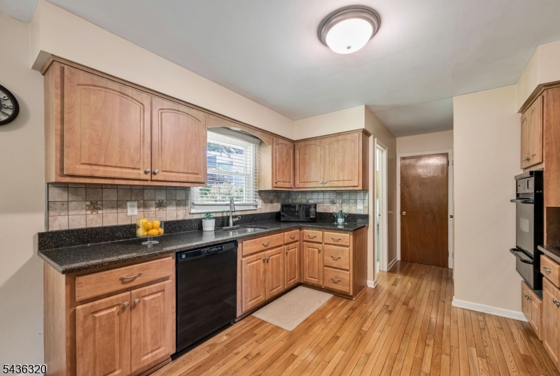 37 Wolfe Dr