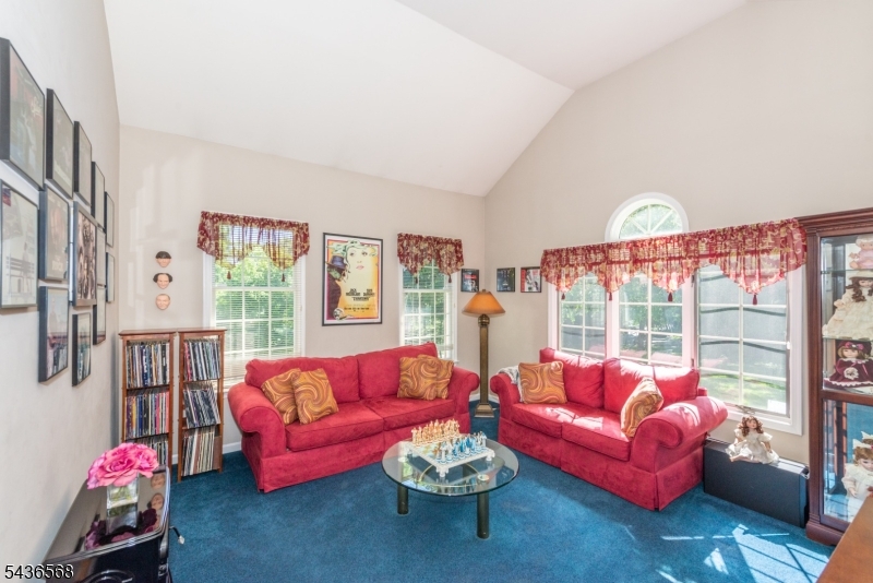 36 Waters Edge