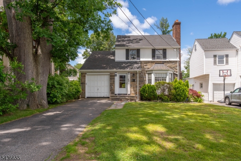 60 Summit Rd