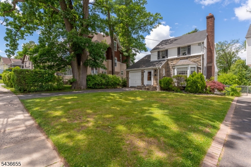 60 Summit Rd