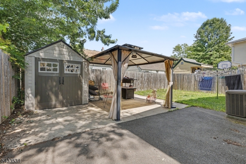 509 Church Pl