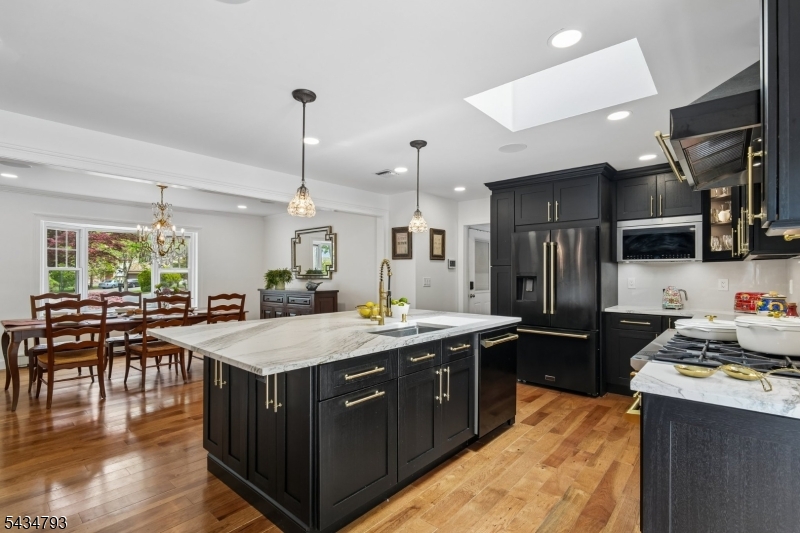 11 Auriemma Ct
