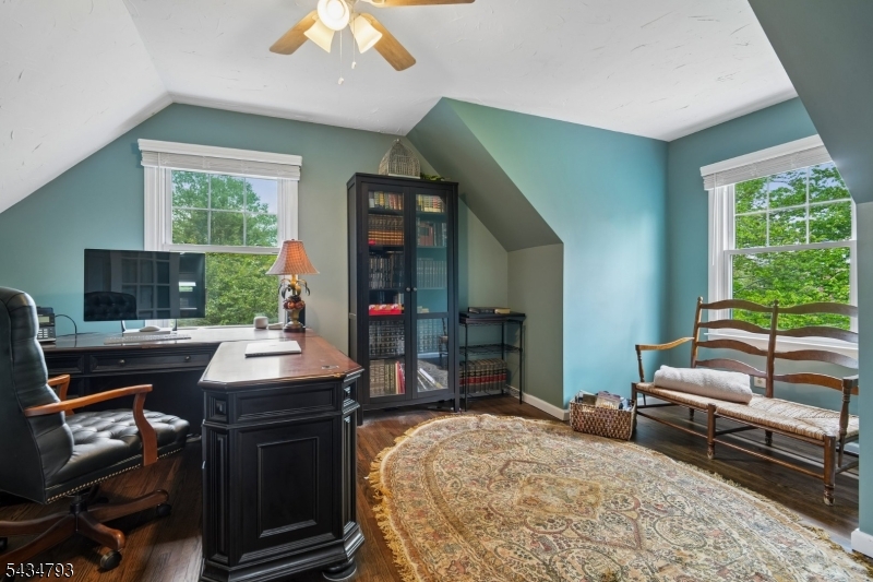 11 Auriemma Ct