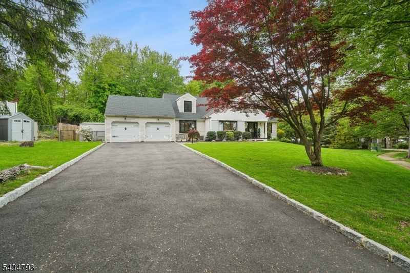 11 Auriemma Ct
