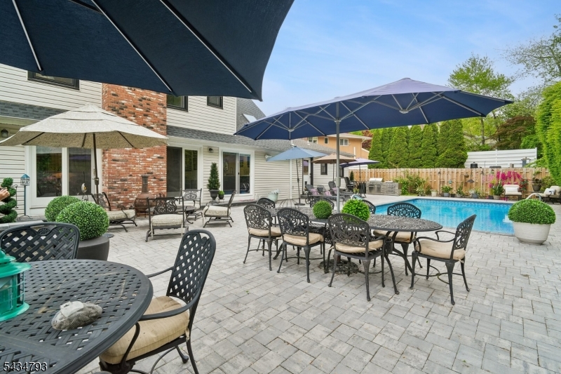 11 Auriemma Ct