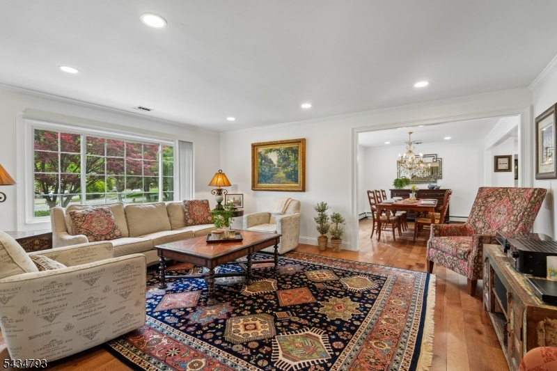 11 Auriemma Ct