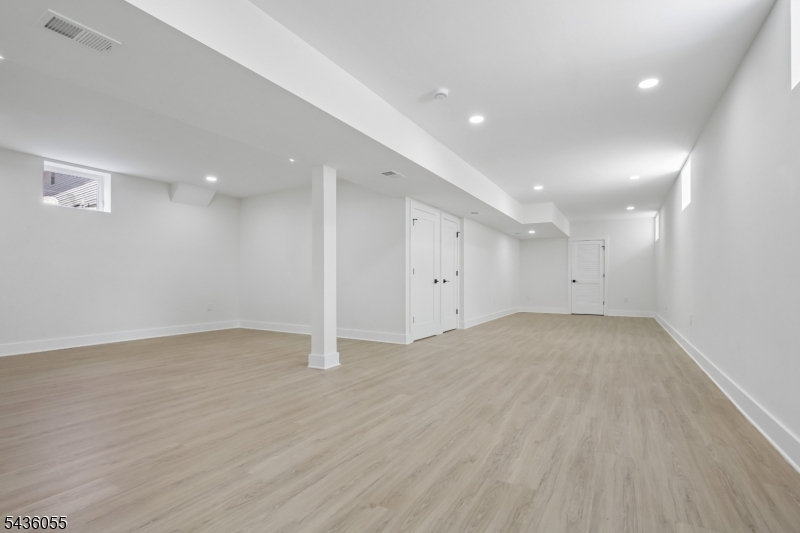 318 Halsey Rd