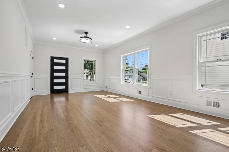 318 Halsey Rd
