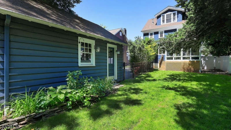 110 Orange Ave