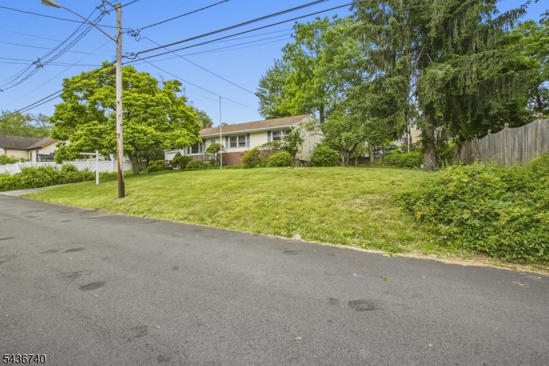 138 Wortendyke Ave