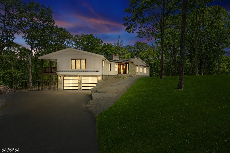 9 Hilltop Rd