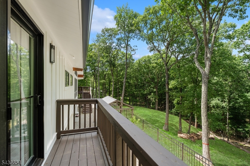 9 Hilltop Rd