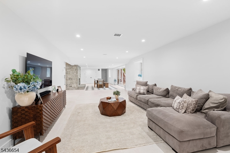 9 Hilltop Rd