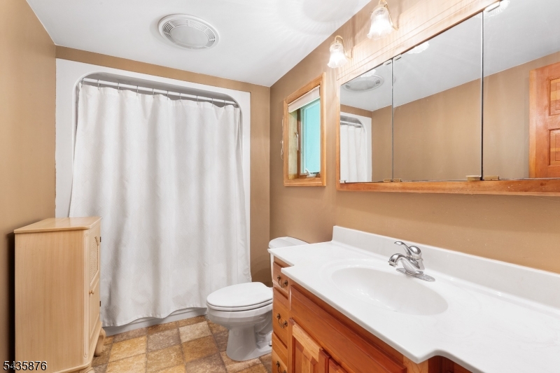 39 Lavin Rd