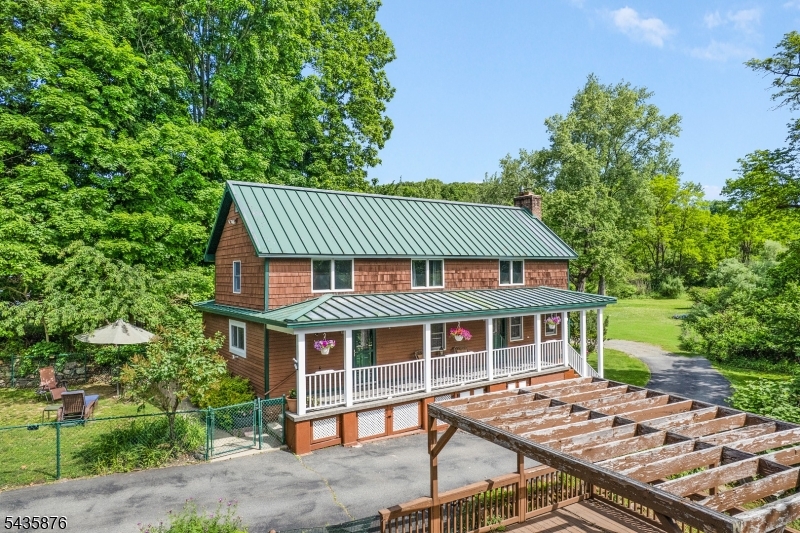 39 Lavin Rd